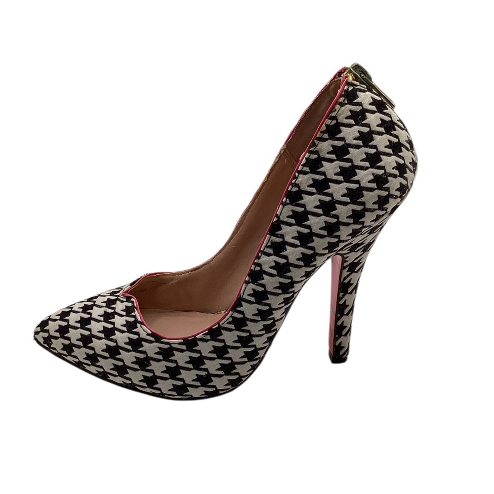 Betsey Johnson Taylr Black Houndstooth heels. Size 7.5 - Picture 3 of 13